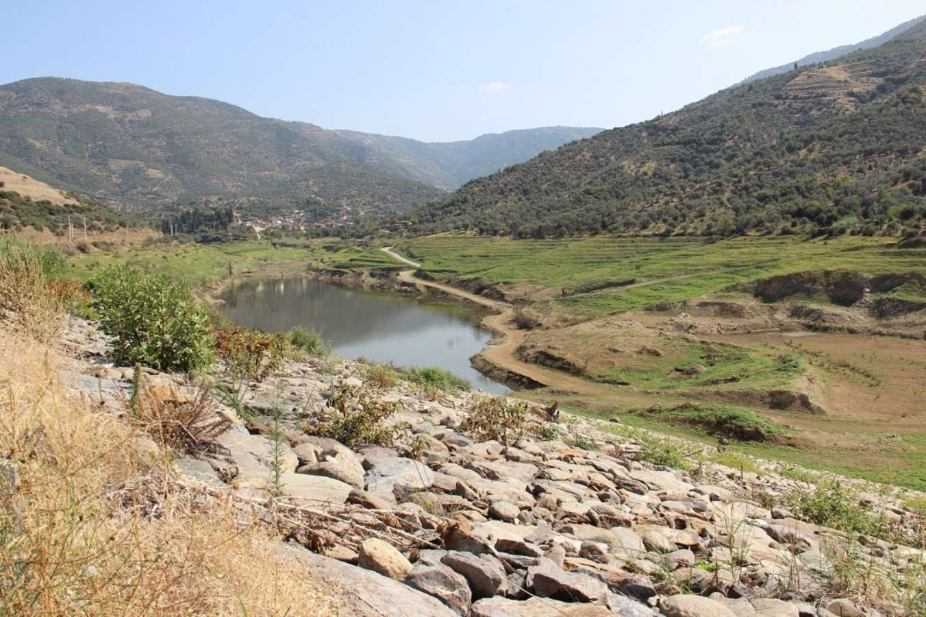 İzmir'de kuraklık alarmı... Baraj tamamen kurudu!