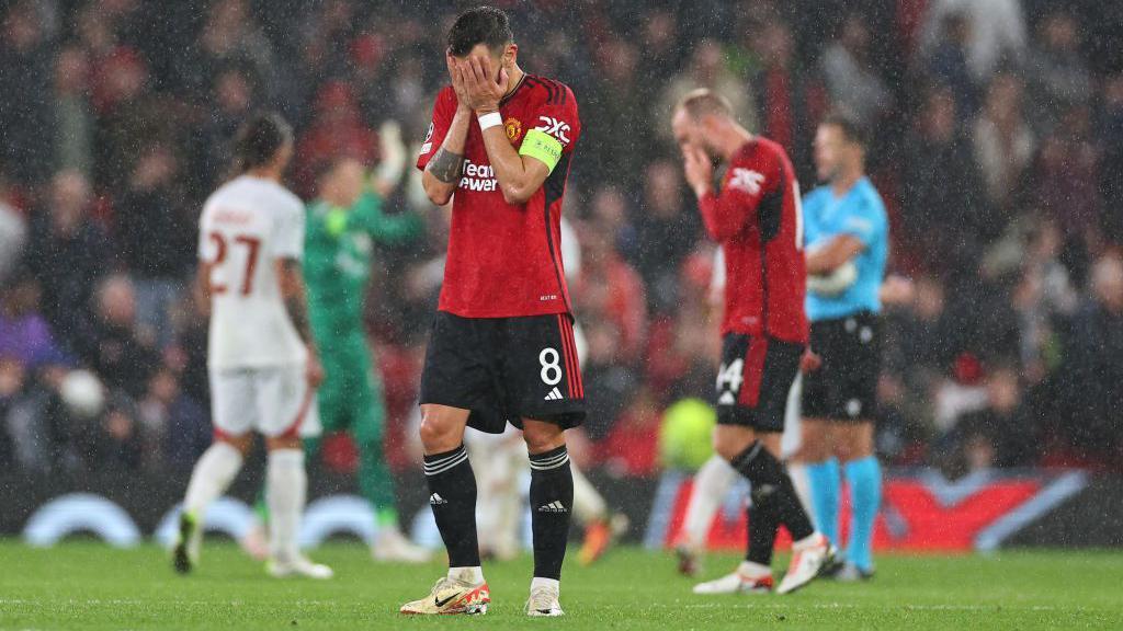 Galatasaray'ın zaferi İngiltere basınında: 'Otuz yıl sonra Manchester United cehennemi gördü, fakat İstanbul'da değil kendi sahasında'