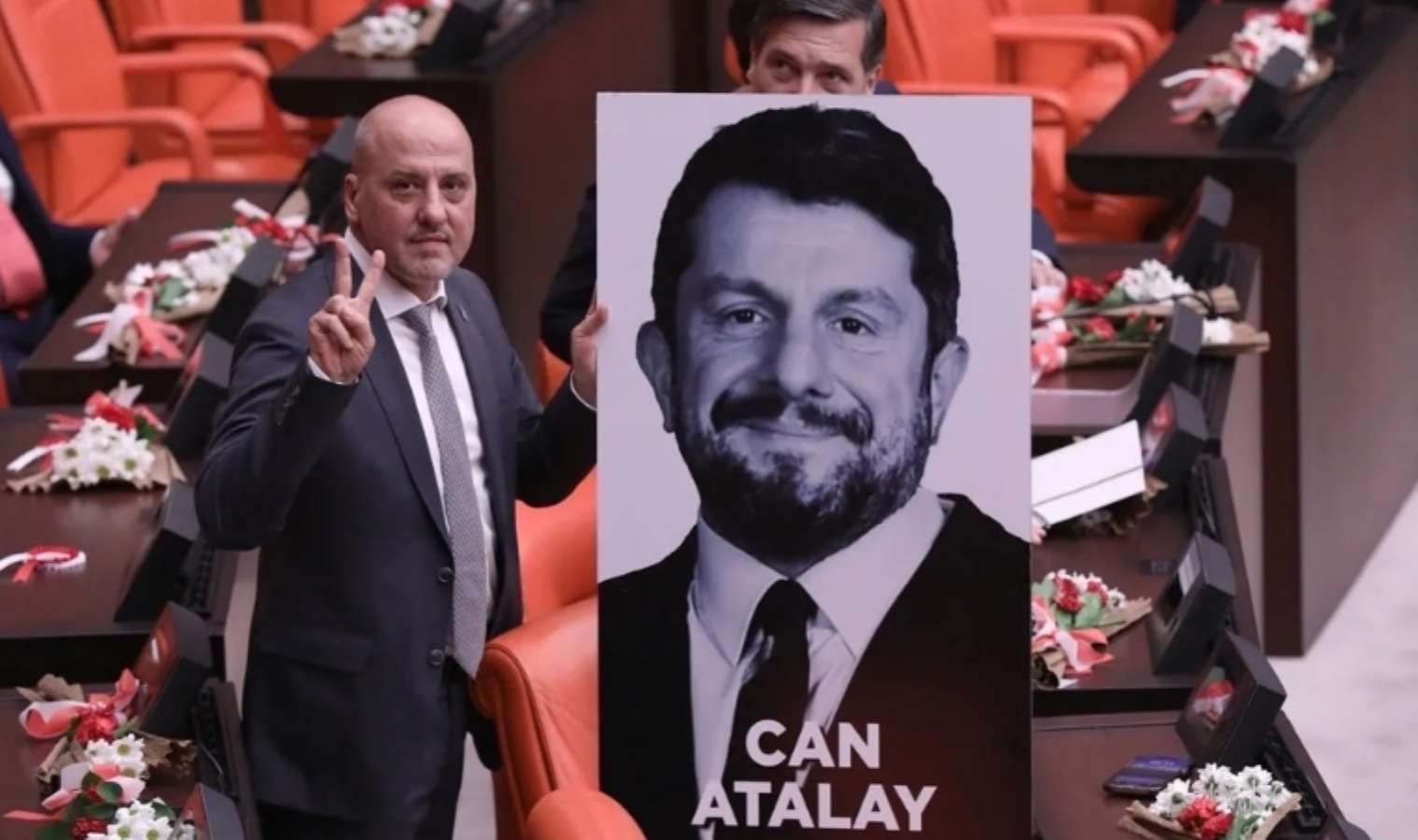 AYM'nin lehte karar verdiği Can Atalay'a tahliye kararı çıkmadı