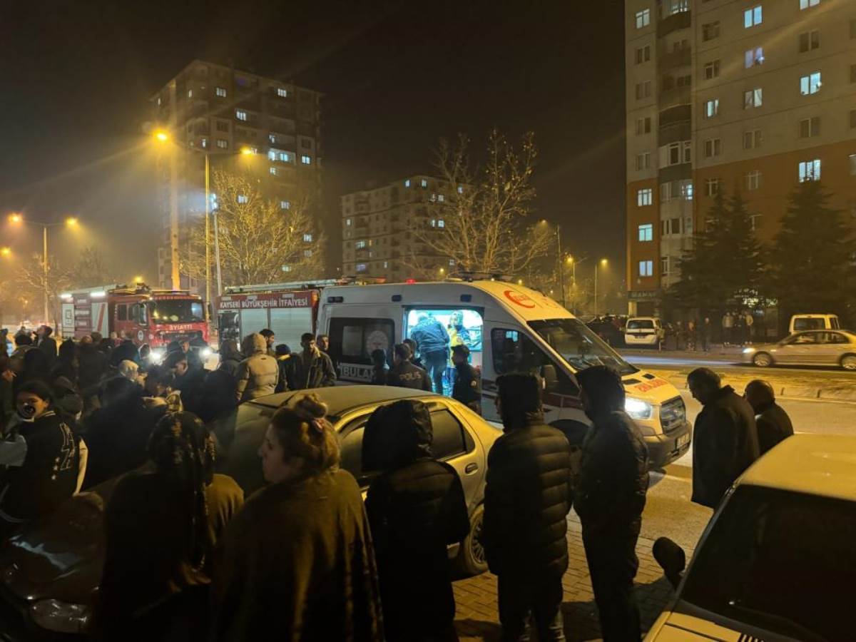 Kayseri'de korkutan yangın: 4 kişi hastaneye kaldırıldı