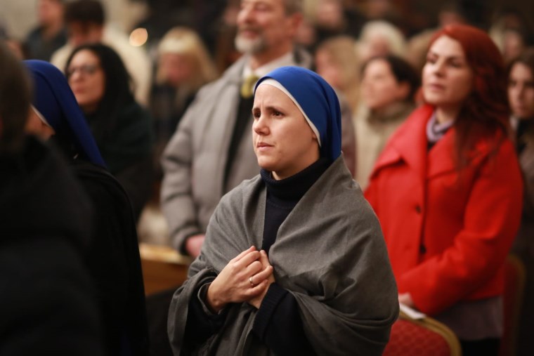 Santa Maria Kilisesi’nde silahlı saldırı sonucu bir kişi yaşamını yitirmişti: Kilisede kefaret ayini düzenlendi