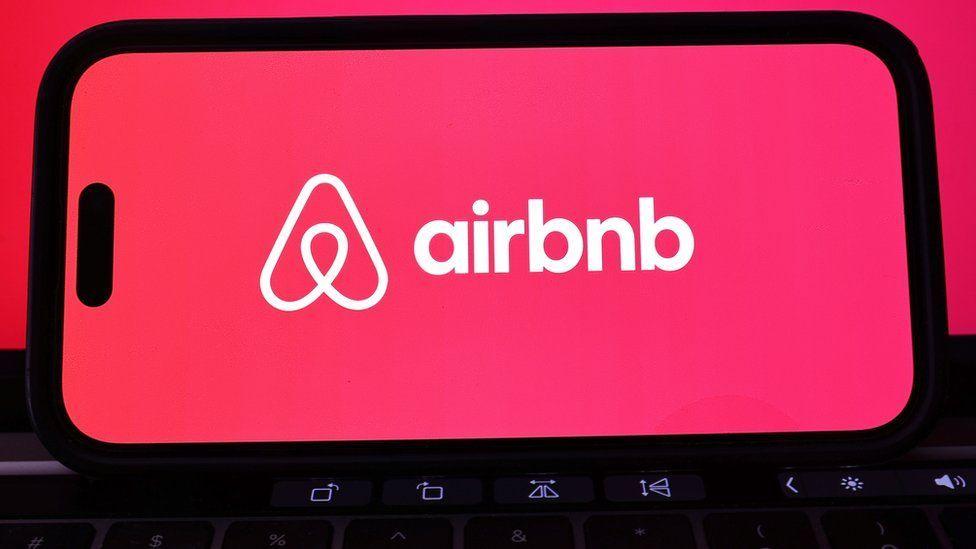 Airbnb daire içi güvenlik kameralarını yasaklıyor