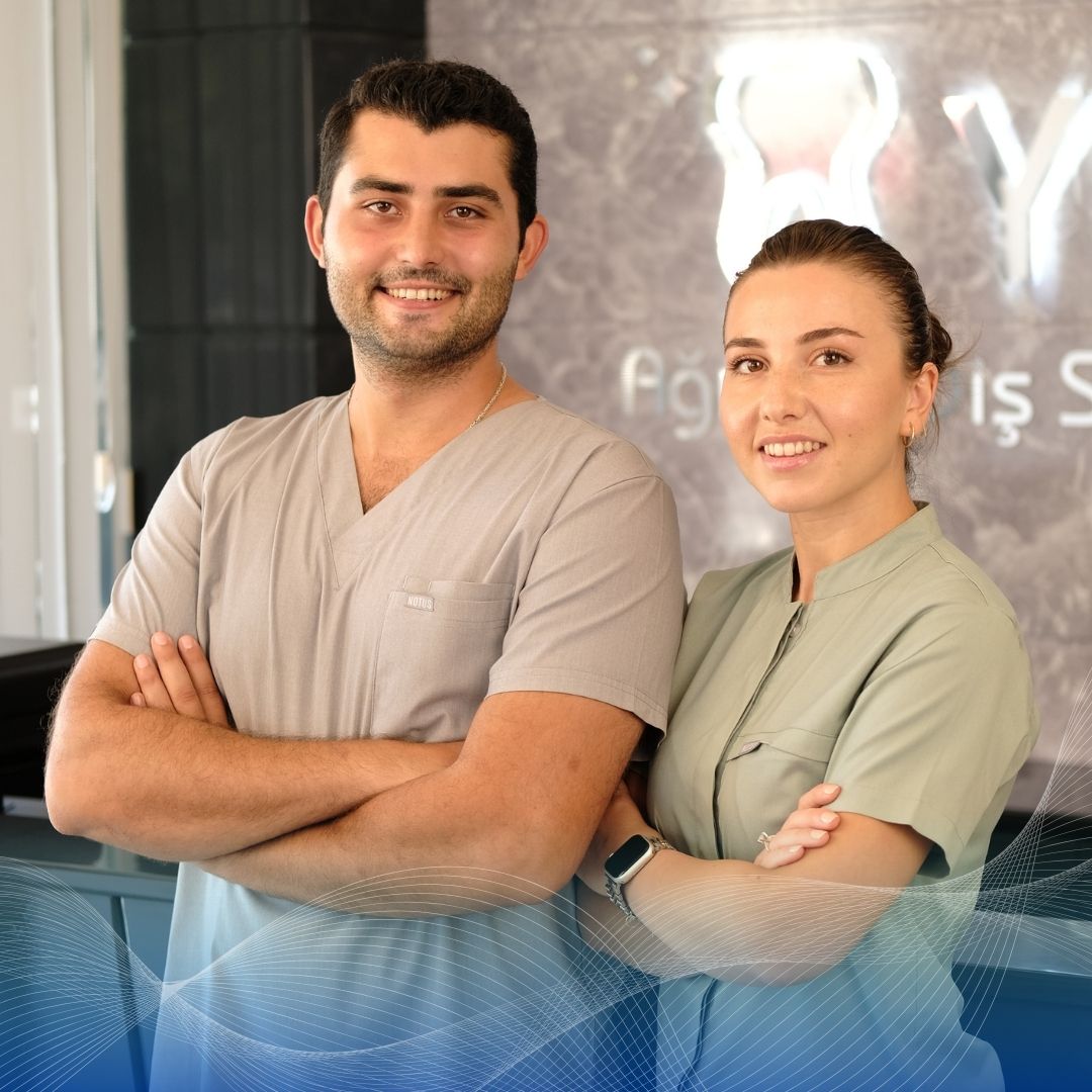  Marmaris Yiğit Dental Clinic’te Zirkonyum ve E-Max Porselen Uygulamaları ile Doğal Görünüm